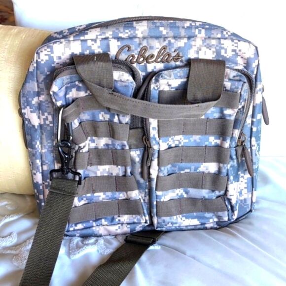 Cabela's CAMO Tactile Digital Laptop, Notebook, Computer ,Field Gear Travel NWOT - Picture 1 of 12